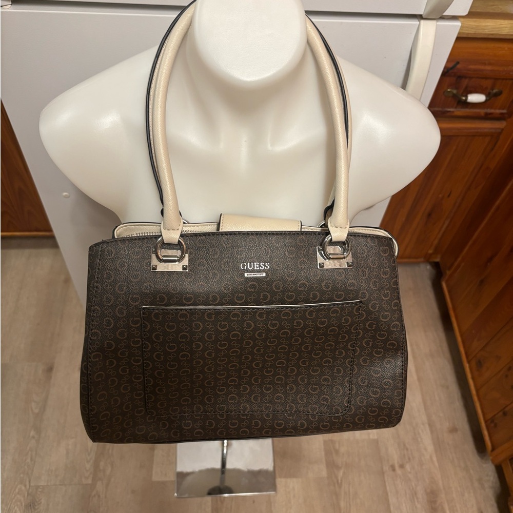 GUESS Elegant Brown and Cream Shoulder Bag